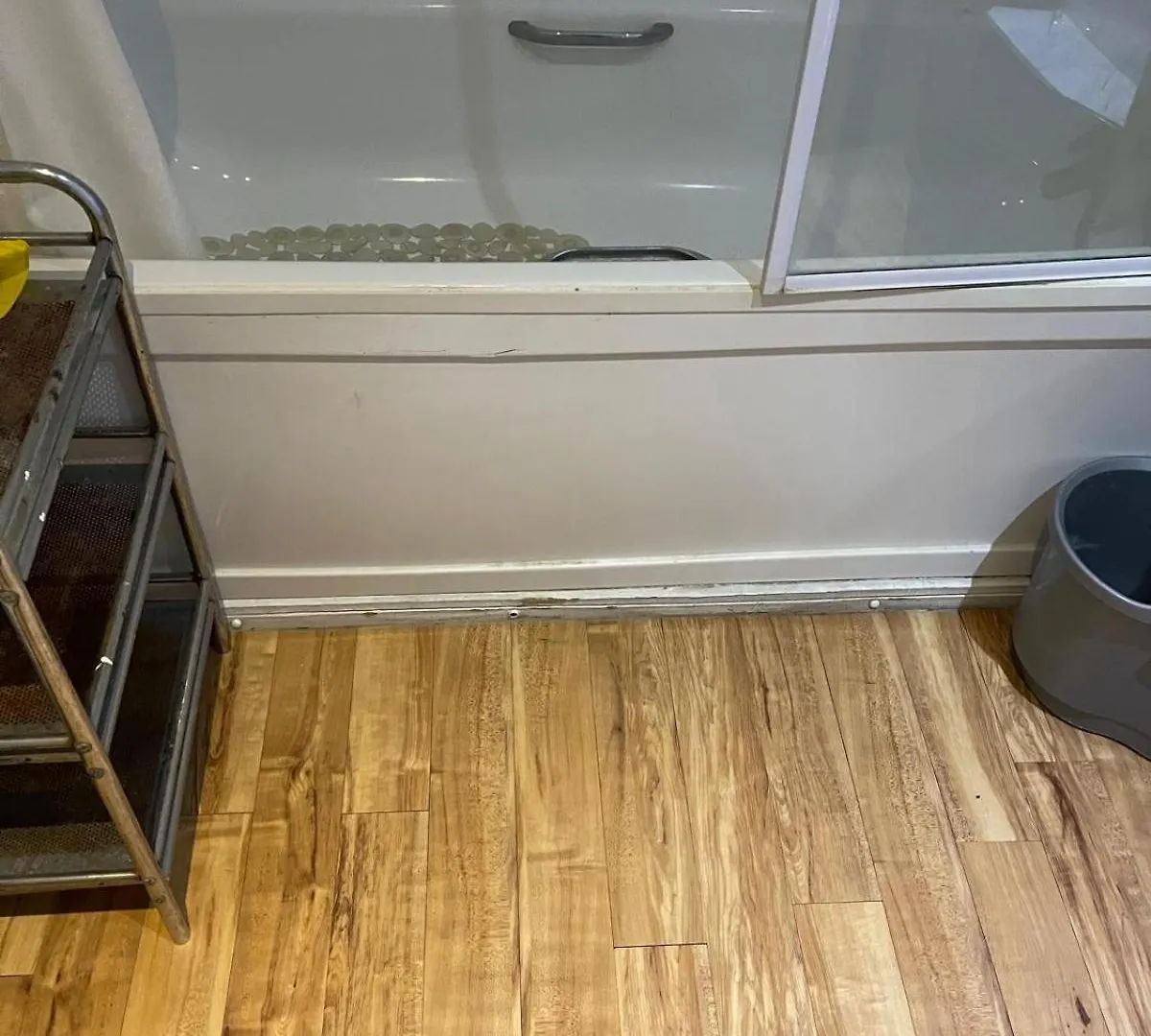 En-Suite Cozy Double Bedroom London Guest house